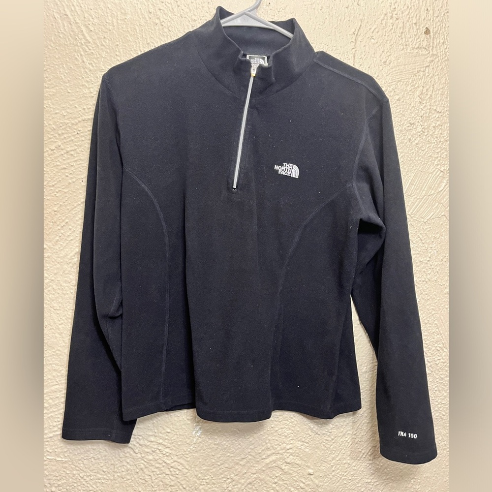 Women’s pullover fleece